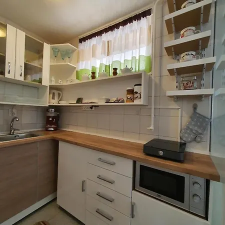 Studio Apartment Ma 아파트
